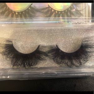 Lashes